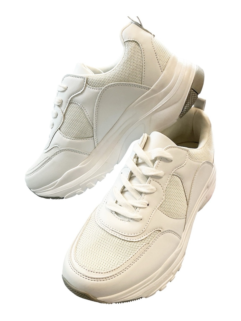 NEW Berness Womens White Fashion Sneakers Size 9 Trainers Walk Dance